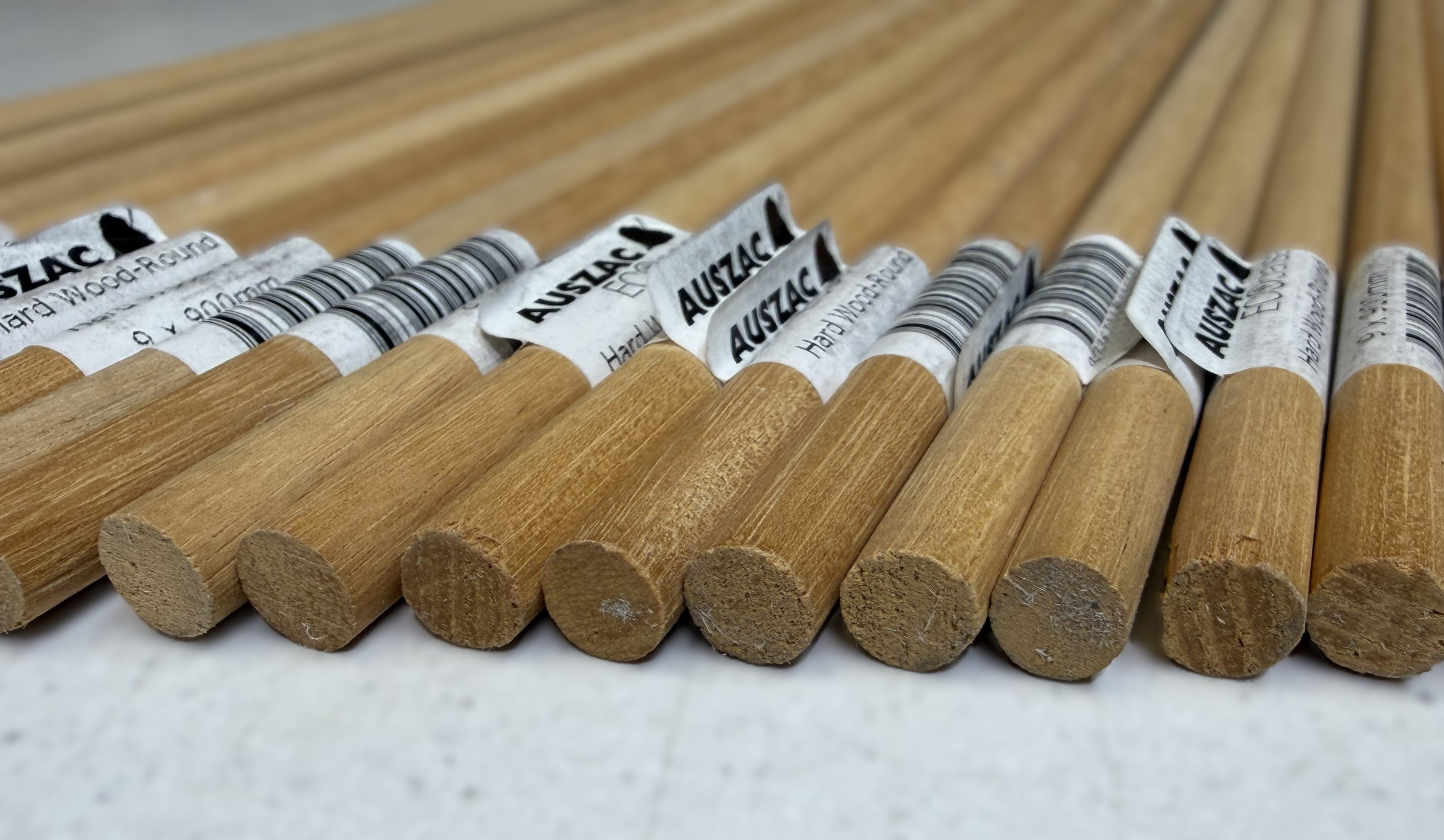 Hardwood Round 12.0 x 900mm